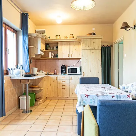 In Balatonmariafuerdo 19268 Apartment