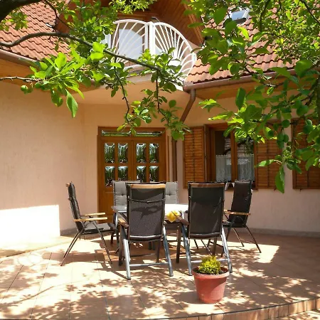 In Balatonmariafuerdo 19268 Apartment